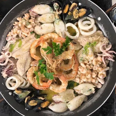 亚德里亚2号酒店 Škalngur